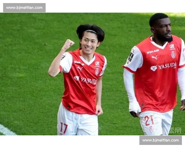 中村敬斗写真发布会引爆东京！女粉丝排长队争睹球星魅力