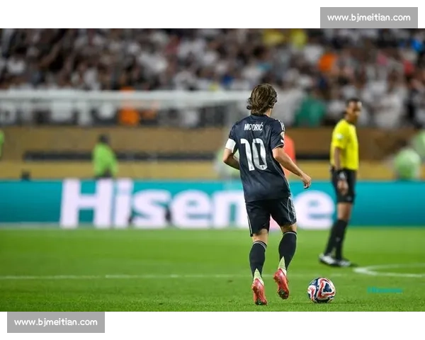 五味杂陈!回顾欧冠赛场上的那些遗憾与不甘 五味杂陈!回顾欧冠赛场上的那些遗憾与不甘